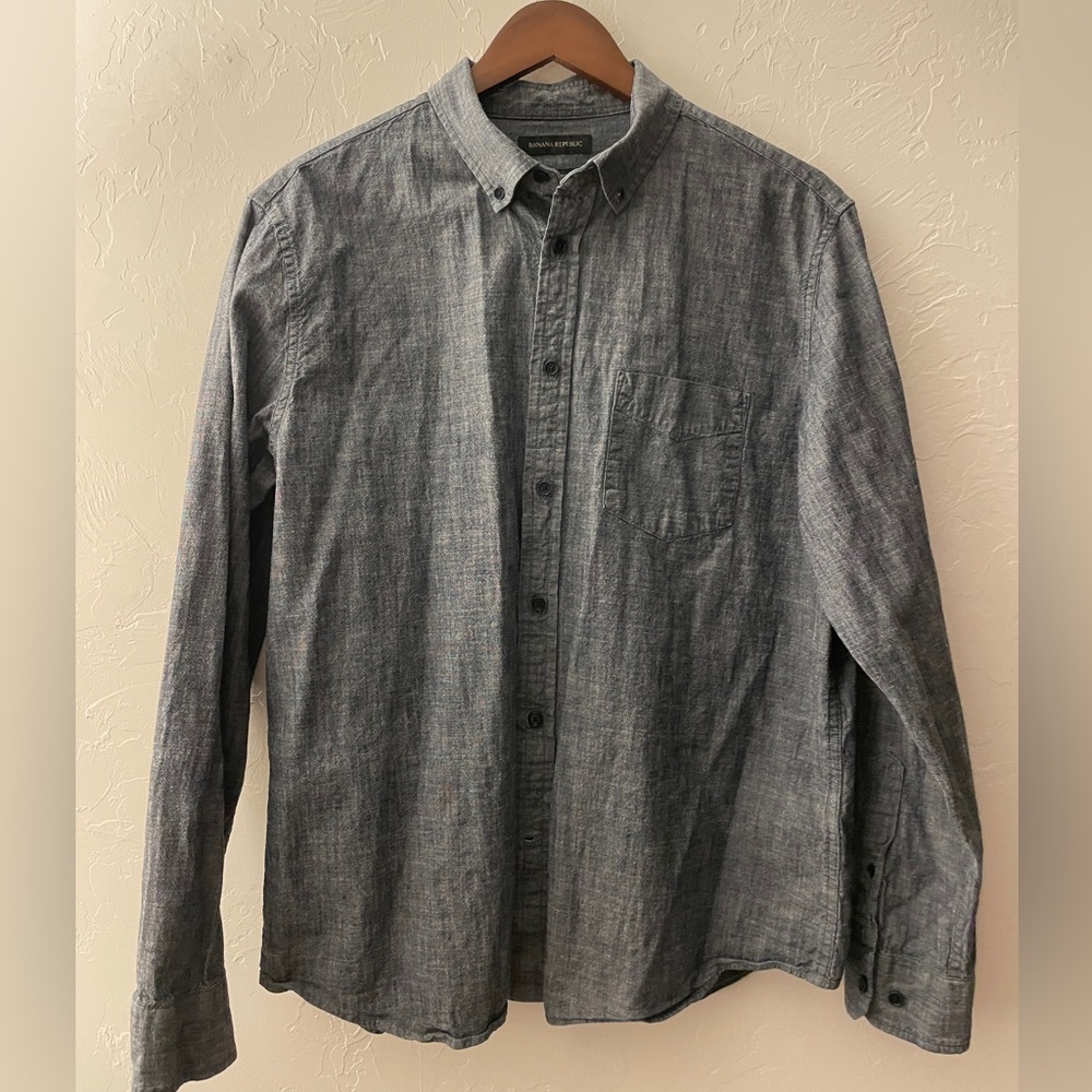 Banana Republic Blue Grey Chambray Shirt